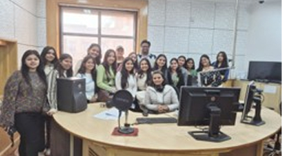 FM Radio Studio